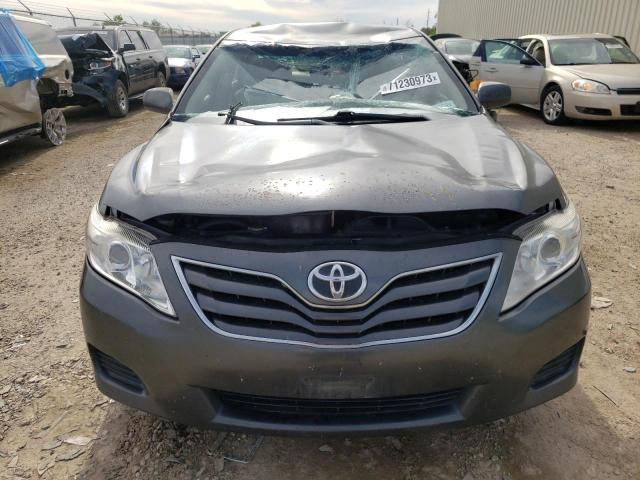 4T1BF3EK9BU675288 - 2011 TOYOTA CAMRY BASE GRAY photo 5