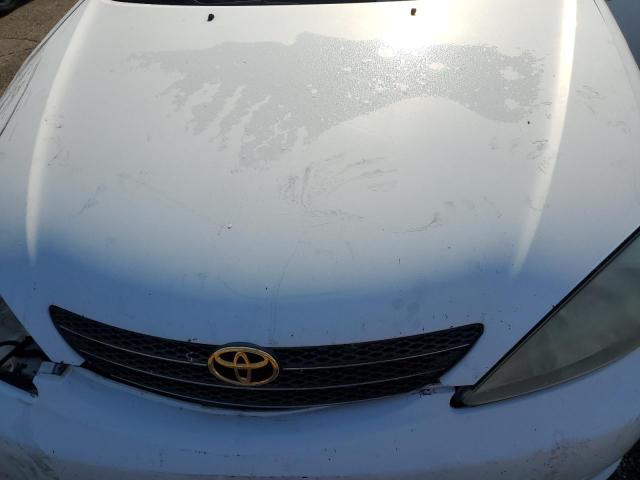 4T1BE32K62U096864 - 2002 TOYOTA CAMRY LE WHITE photo 11