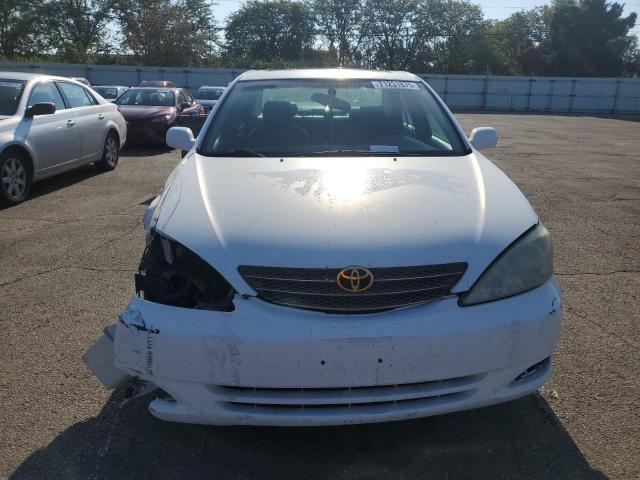 4T1BE32K62U096864 - 2002 TOYOTA CAMRY LE WHITE photo 5