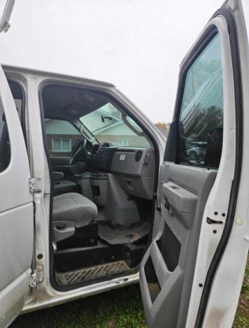 1FTNE1EW1BDA17508 - 2011 FORD ECONOLINE E150 VAN WHITE photo 5