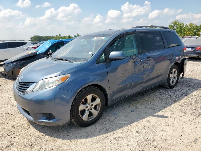 2014 TOYOTA SIENNA LE, 