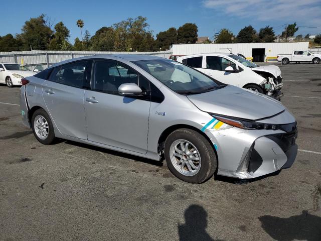JTDKARFP5H3043791 - 2017 TOYOTA PRIUS PRIM 银色 照片 4