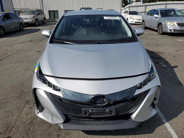 JTDKARFP5H3043791 - 2017 TOYOTA PRIUS PRIM 银色 照片 5