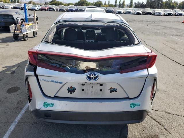 JTDKARFP5H3043791 - 2017 TOYOTA PRIUS PRIM 银色 照片 6