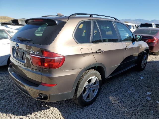 5UXZW0C59BL659787 - 2011 BMW X5 XDRIVE35D BROWN photo 3