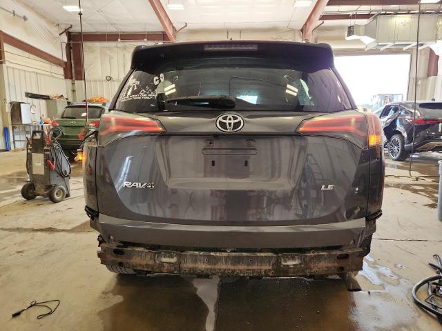 2T3ZFREV9HW351253 - 2017 TOYOTA RAV4 LE رمادي صورة 6
