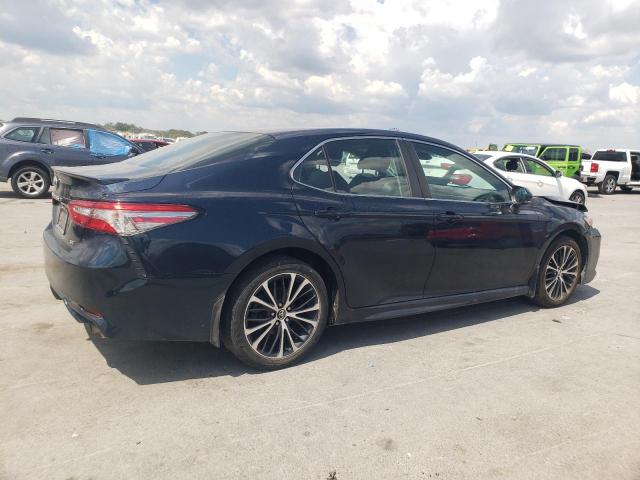 4T1B11HK5JU578215 - 2018 TOYOTA CAMRY L 蓝色 照片 3