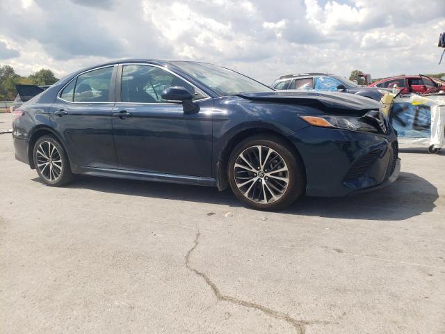 4T1B11HK5JU578215 - 2018 TOYOTA CAMRY L 蓝色 照片 4