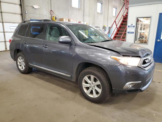 5TDBK3EHXBS071130 - 2011 TOYOTA HIGHLANDER BASE GRAY photo 4