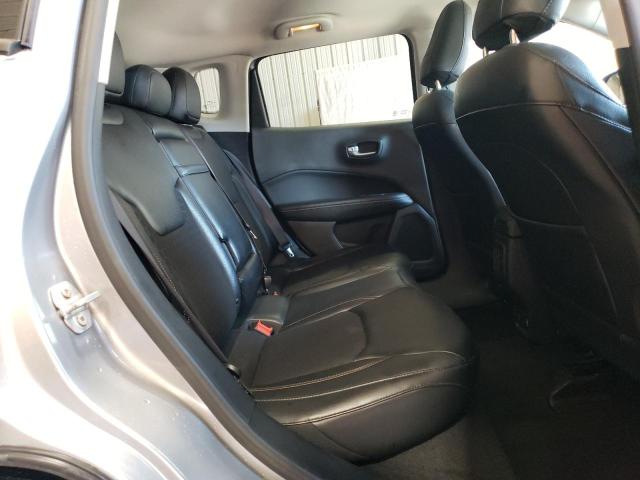 3C4NJDBB1JT144654 - 2018 JEEP COMPASS LATITUDE Gümüş foto 11