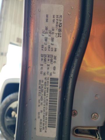 3C4NJDBB1JT144654 - 2018 JEEP COMPASS LATITUDE Gümüş foto 13