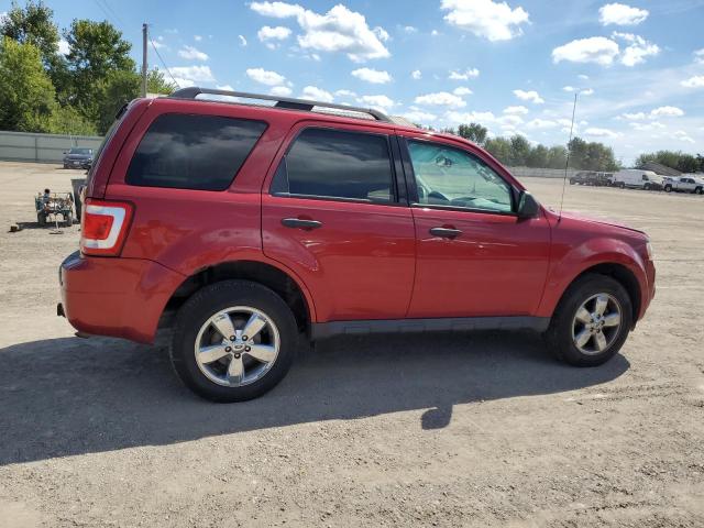 1FMCU9D73CKB16648 - 2012 FORD ESCAPE XLT RED photo 3