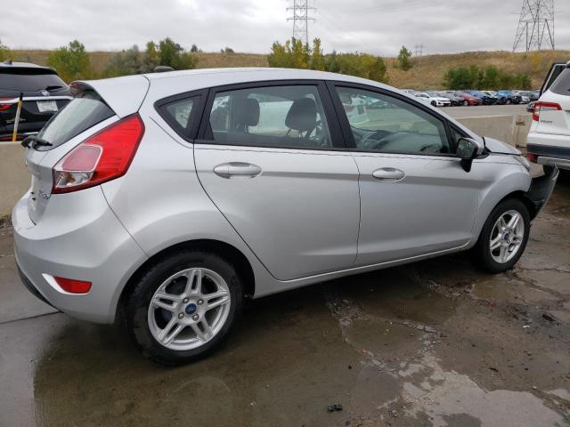 3FADP4EJ1KM122877 - 2019 FORD FIESTA SE SILVER photo 3