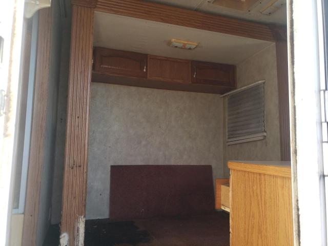 4YDT320245A222380 - 2005 KEYSTONE SPRINTER WHITE photo 5