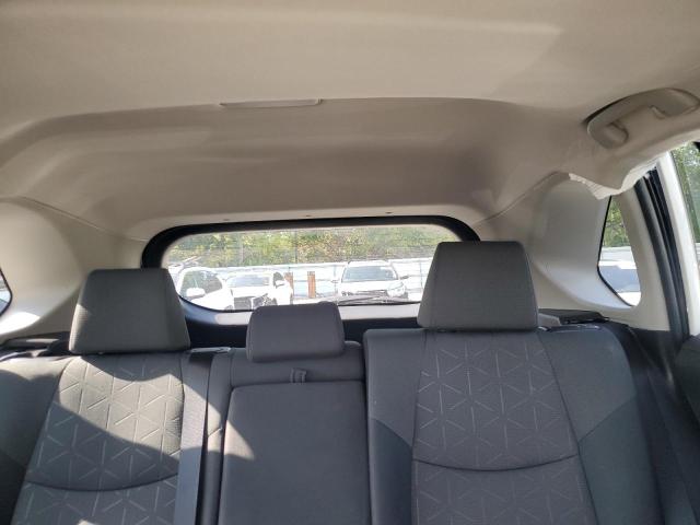 2T3P1RFV6PW338950 - 2023 TOYOTA RAV4 XLE 白色 照片 10