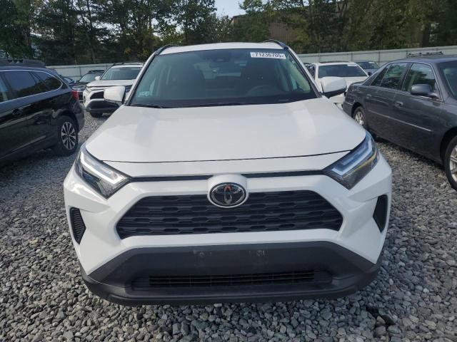 2T3P1RFV6PW338950 - 2023 TOYOTA RAV4 XLE 白色 照片 5