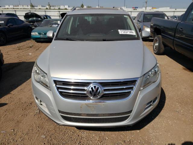 WVGBV75N79W507829 - 2009 VOLKSWAGEN TIGUAN SE SILVER photo 5