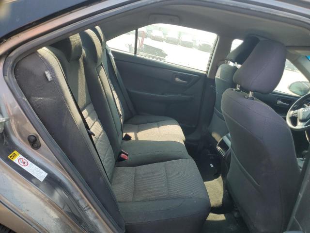 4T4BF1FK8GR572394 - 2016 TOYOTA CAMRY LE GRAY photo 10