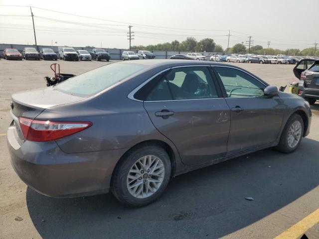 4T4BF1FK8GR572394 - 2016 TOYOTA CAMRY LE GRAY photo 3