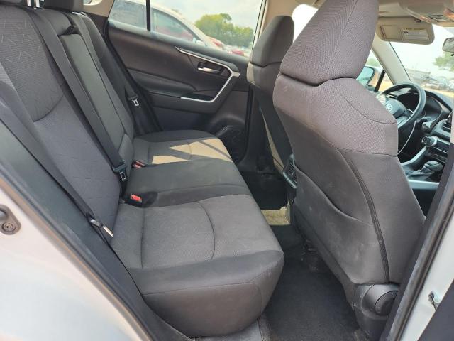 2T3P1RFV1KW055297 - 2019 TOYOTA RAV4 XLE 白色 照片 11