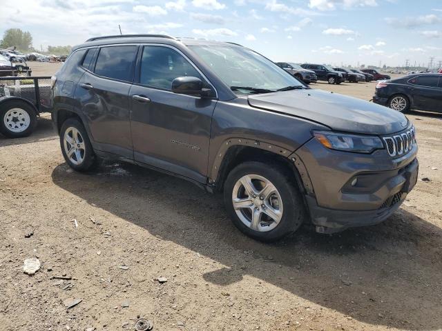 3C4NJDBN1PT539646 - 2023 JEEP COMPASS LATITUDE GRAY photo 4