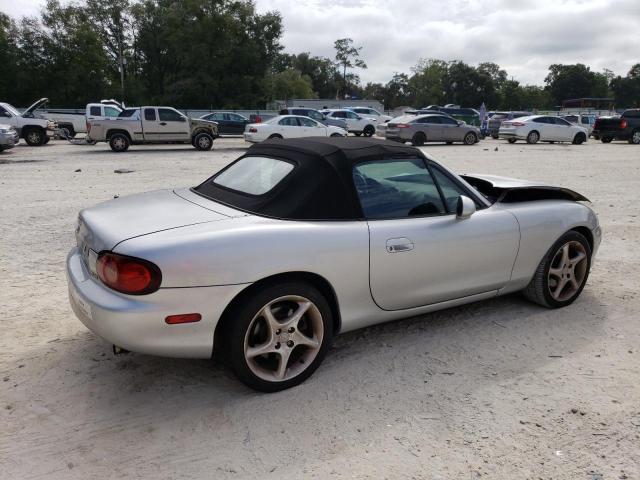 JM1NB353010202519 - 2001 MAZDA MX-5 MIATA BASE SILVER photo 3