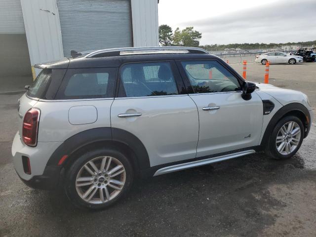 WMZ43BR00N3N41921 - 2022 MINI COOPER COUNTRYMAN ALL4 WHITE photo 3