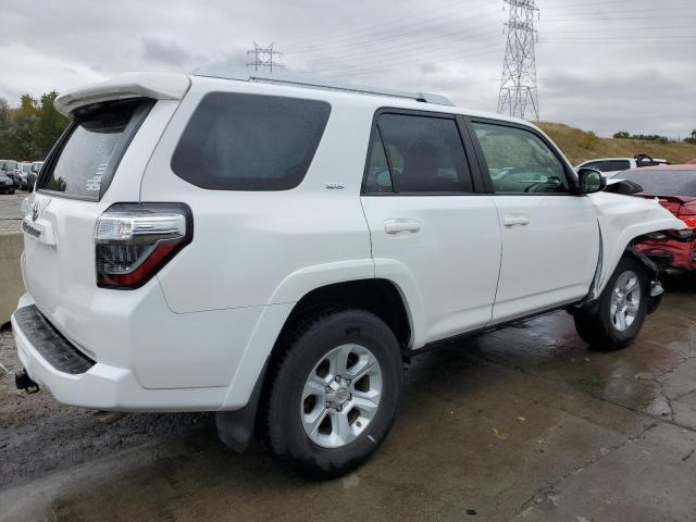 JTEBU5JR0J5570572 - 2018 TOYOTA 4RUNNER SR5/SR5 PREMIUM 白色 照片 3