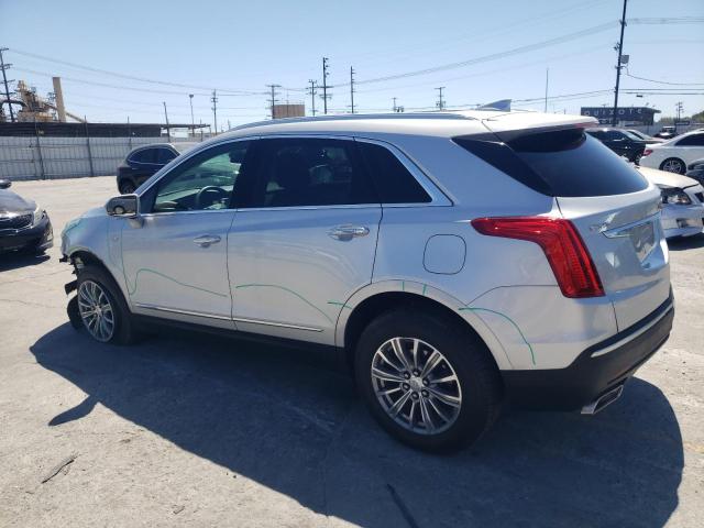 1GYKNCRS6JZ200842 - 2018 CADILLAC XT5 LUXURY Gümüş fotoğraf 2