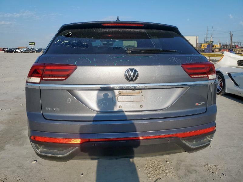 1V2HE2CA4NC212361 - 2022 VOLKSWAGEN ATLAS CROS SE GRAY photo 6