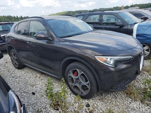 ZASFAKPN5J7B87823 - 2018 ALFA ROMEO STELVIO SPORT BROWN photo 4