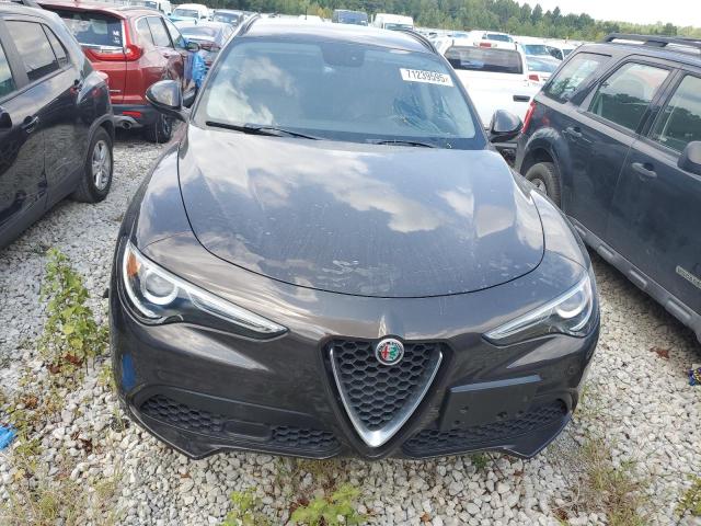 ZASFAKPN5J7B87823 - 2018 ALFA ROMEO STELVIO SPORT BROWN photo 5
