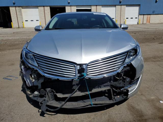 3LN6L2G95ER834480 - 2014 LINCOLN MKZ SILVER photo 5
