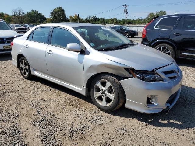 2T1BU4EE3BC739512 - 2011 TOYOTA COROLLA BASE Gümüş foto 4