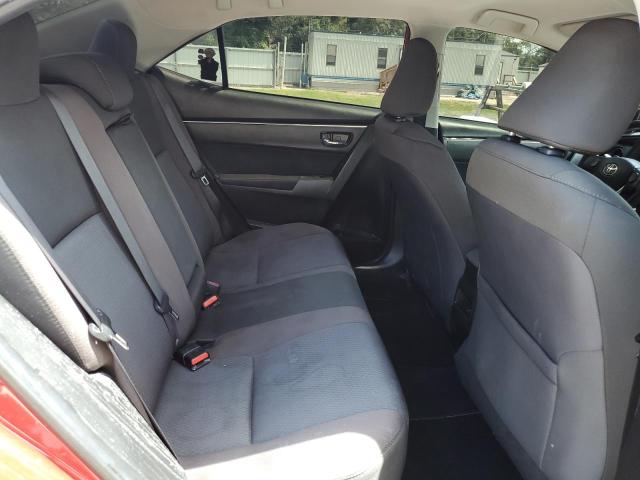 5YFBURHE3JP790029 - 2018 TOYOTA COROLLA L RED photo 10