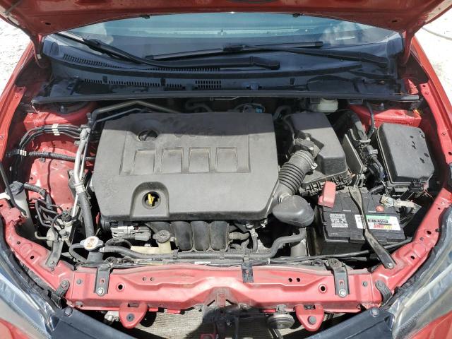5YFBURHE3JP790029 - 2018 TOYOTA COROLLA L RED photo 11