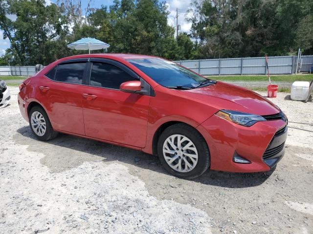 5YFBURHE3JP790029 - 2018 TOYOTA COROLLA L RED photo 4