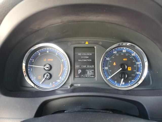 5YFBURHE3JP790029 - 2018 TOYOTA COROLLA L RED photo 9