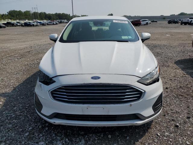 3FA6P0LU3KR185142 - 2019 FORD FUSION SE WHITE photo 5