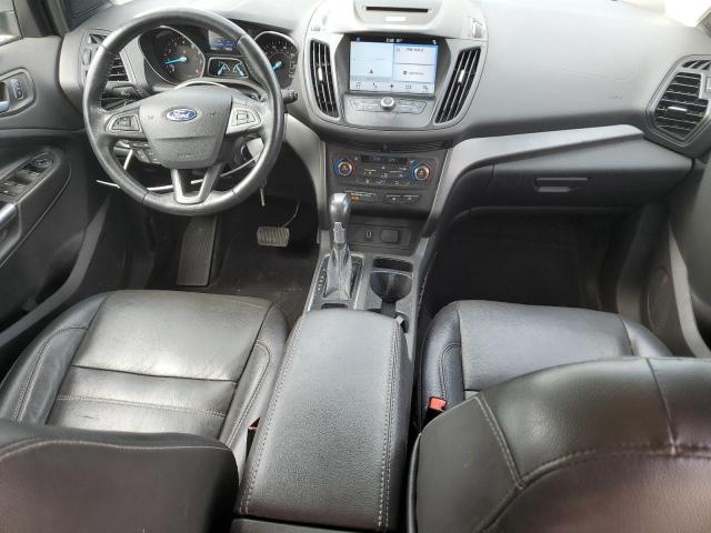 1FMCU0GD5HUD04774 - 2017 FORD ESCAPE SE SILVER photo 8