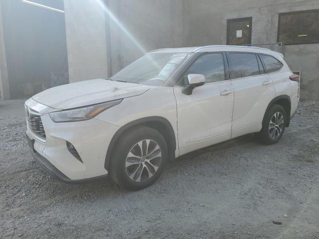 2020 TOYOTA HIGHLANDER XLE, 