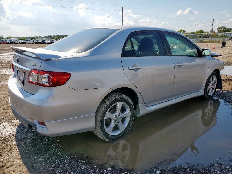 2T1BU4EE2BC638414 - 2011 TOYOTA COROLLA BASE Արծաթագույն լուսանկար 3