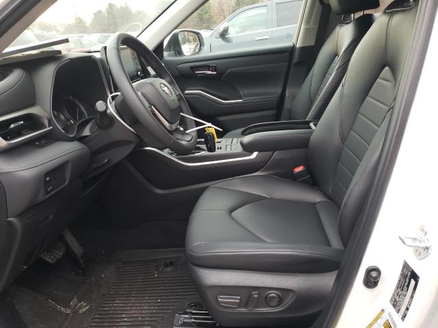 5TDGZRBH6NS196896 - 2022 TOYOTA HIGHLANDER XLE WHITE photo 7