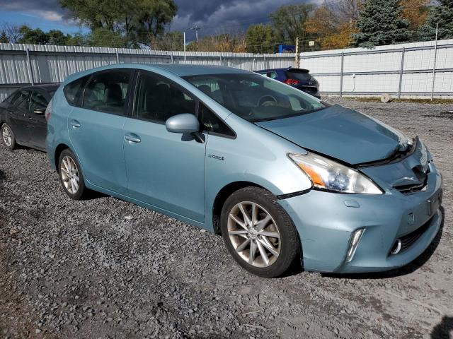 JTDZN3EU8D3201767 - 2013 TOYOTA PRIUS V SILVER photo 4