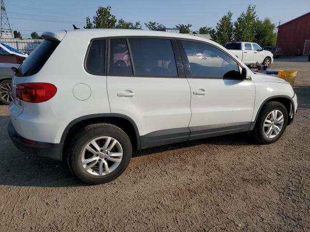 WVGJV7AX5FW532825 - 2015 VOLKSWAGEN TIGUAN S WHITE photo 3