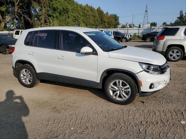 WVGJV7AX5FW532825 - 2015 VOLKSWAGEN TIGUAN S WHITE photo 4