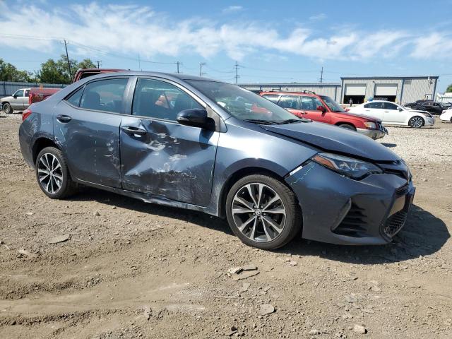 5YFBURHE3HP639573 - 2017 TOYOTA COROLLA L 灰色 照片 4