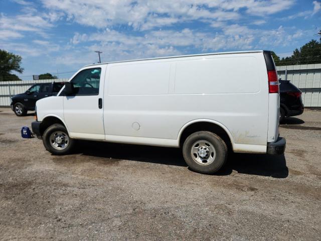 1GCWGAFP8P1222774 - 2023 CHEVROLET EXPRESS G2 WHITE photo 2