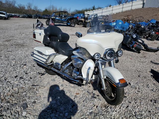 1HD1FCW186Y660199 - 2006 HARLEY-DAVIDSON FLHTCUI 白色 照片 1