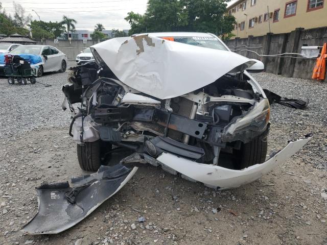 2T1BURHE1KC147468 - 2019 TOYOTA COROLLA L WHITE photo 5